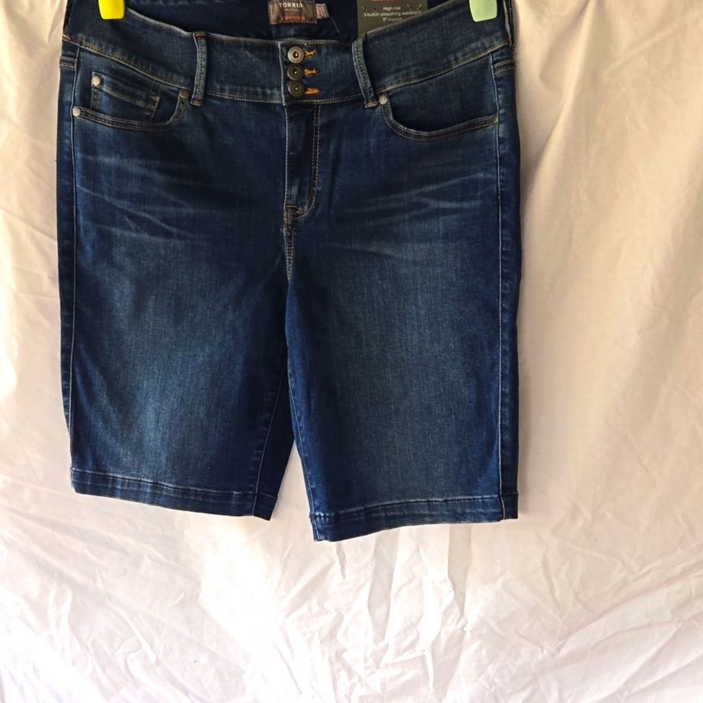 Torrid Bermuda shorts